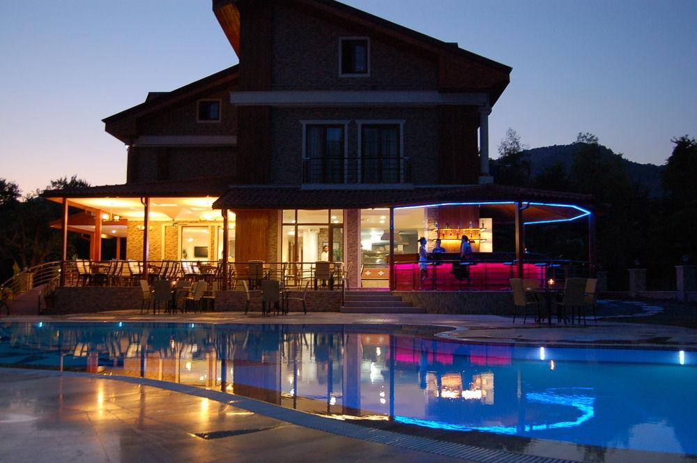 Mesken Inn Hotel Гёчек Экстерьер фото